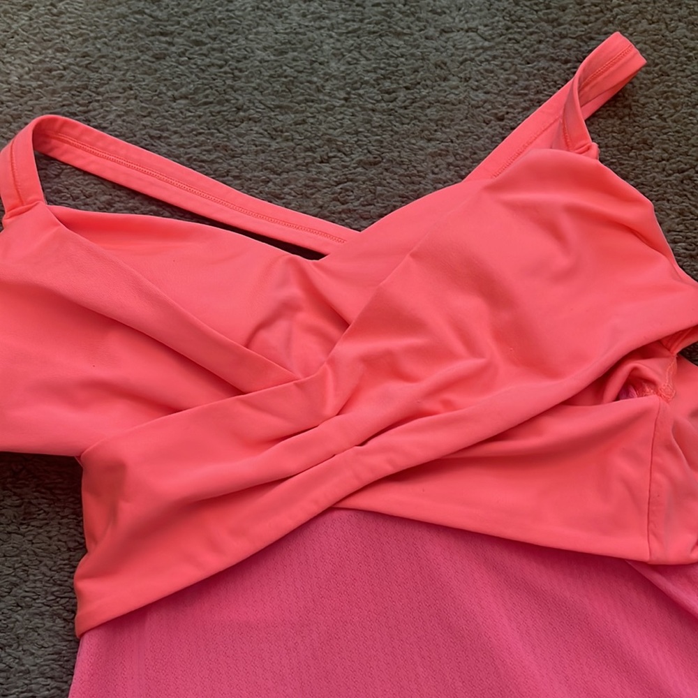 Lululemon tank - Picture 7 of 7